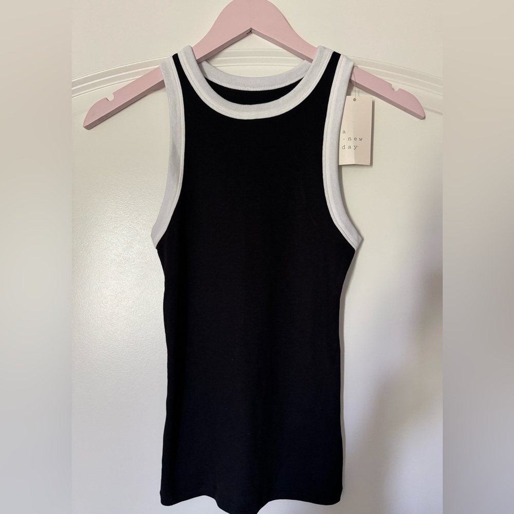 A New Day Ribbed Black and White Sleeveless Tank Top, Small, New